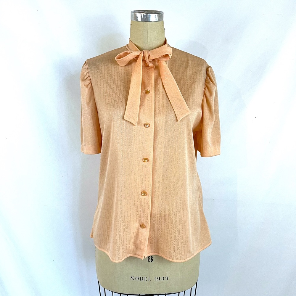Vintage 70s Bow Collar Blouse Peach Button Up Medium